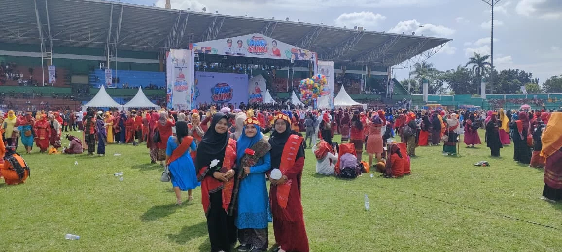 Guru Abi’nd Ummi Islamic Homeschool Medan mengikuti peringatan Hari Guru Kota Medan